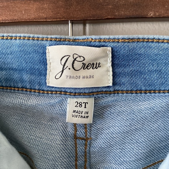 J. Crew Skinny Jean Pants Size 28T, zippered fly and their signature stretch - Picture 4 of 9